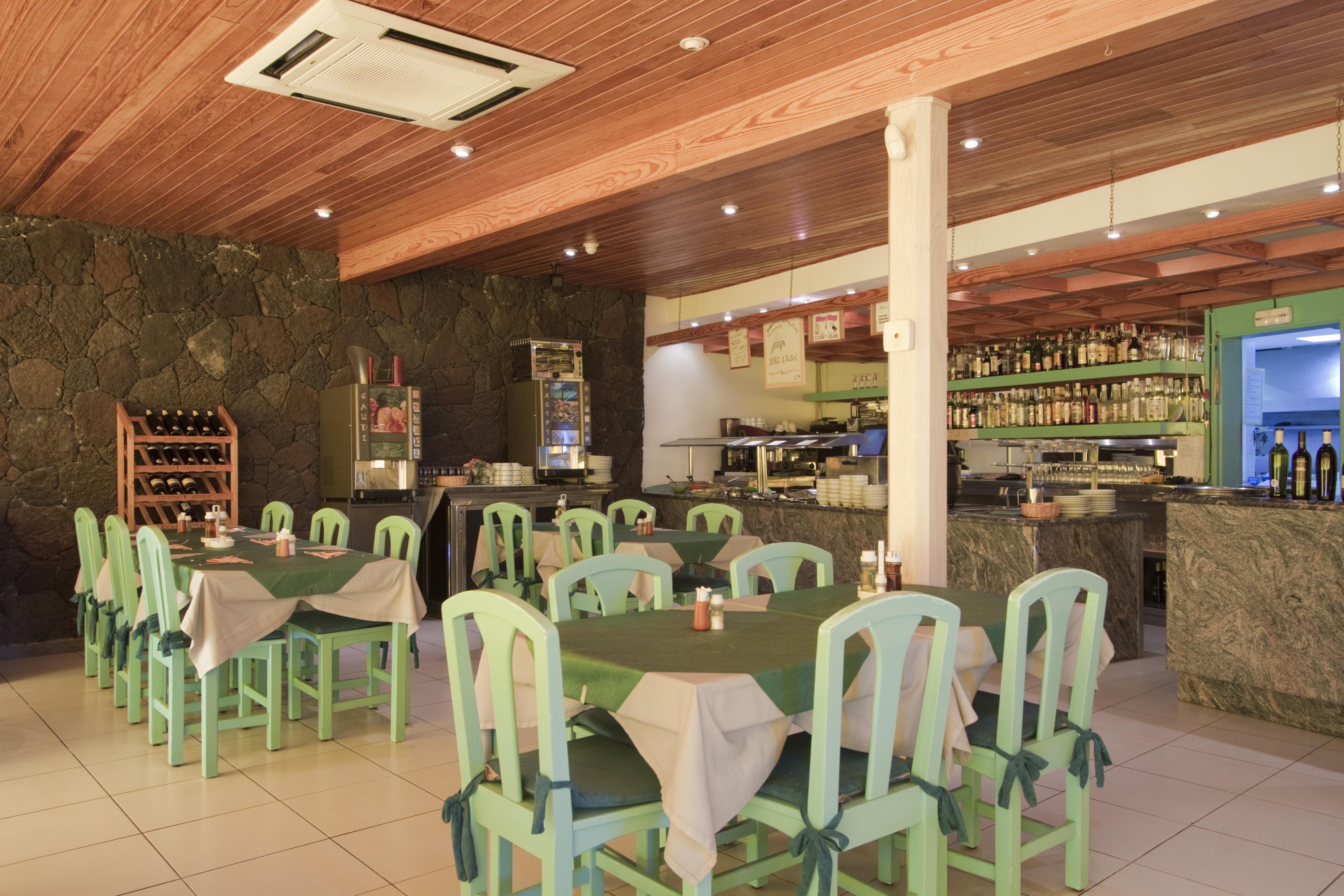 Orly Club Arena Dorada Apartment *